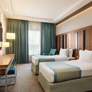 Ramada By Wyndham Makkah Zad Al Tayseer Otel
